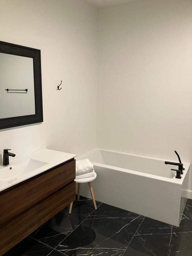 Apartament Yin Et Yang Sainte-Anne-de-Beaupré Zewnętrze zdjęcie